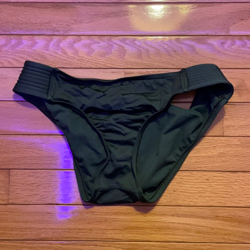 Bikini bottoms